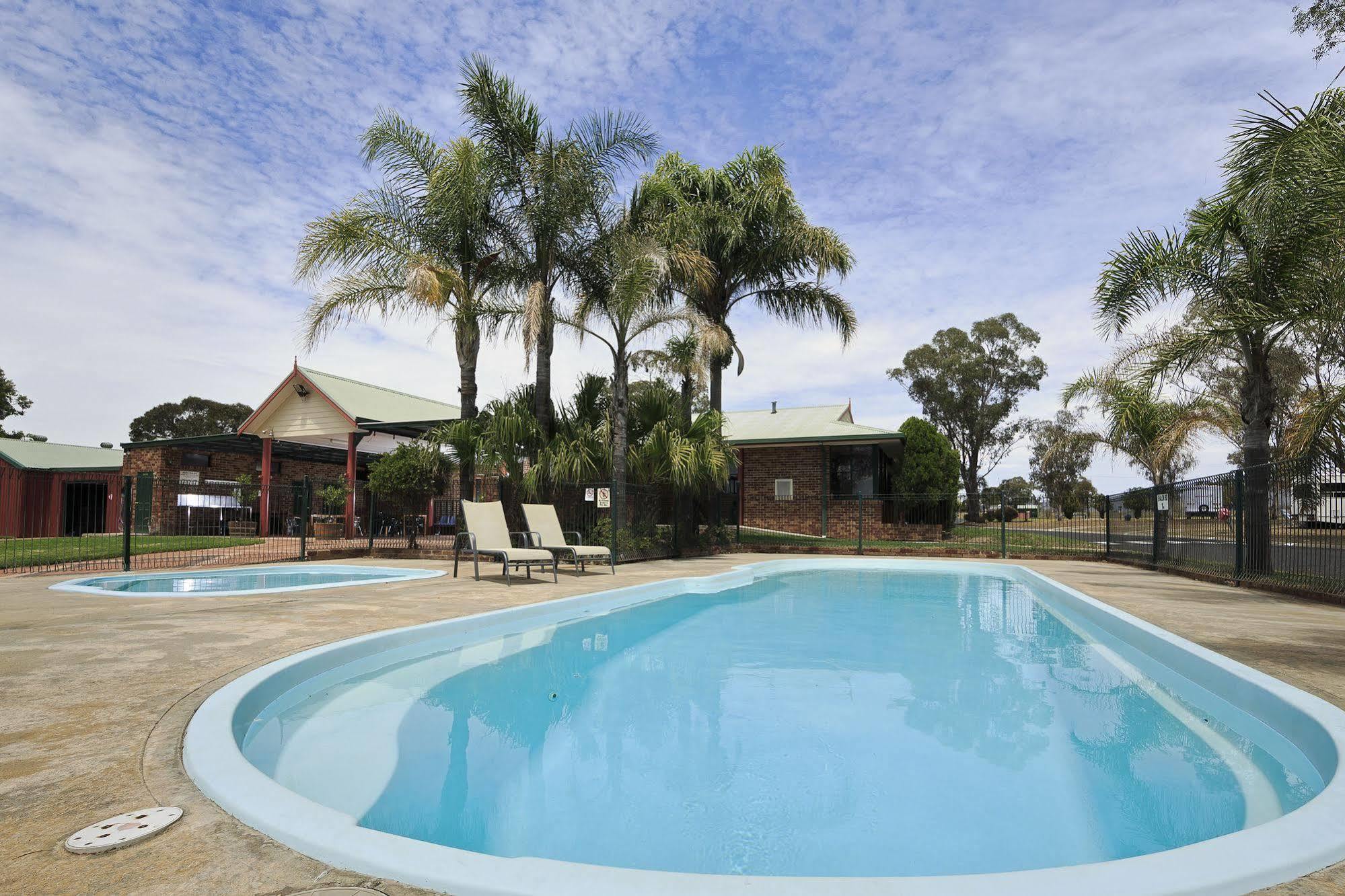 Big4 Mudgee Holiday Park Exterior foto